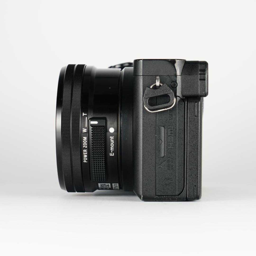 α6400より2倍長持ち&ブレない SONY α6600 ミラーレス