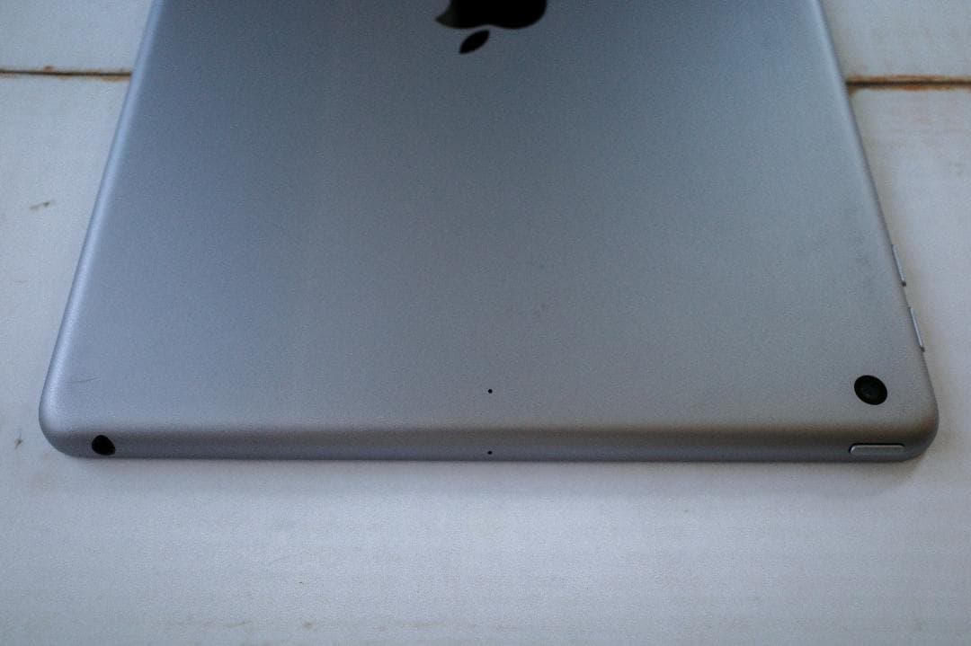 Apple iPad 第6世代 WiFi 32GB スペースグレイ