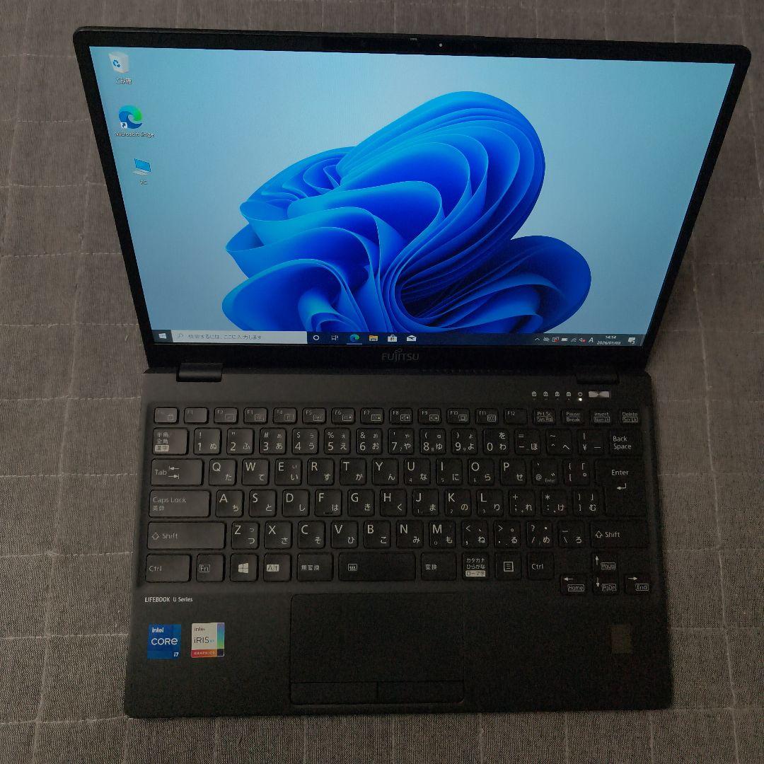 日本製 超軽量 美品 Fujitsu 爆速 11世代i7 16GB 512GB