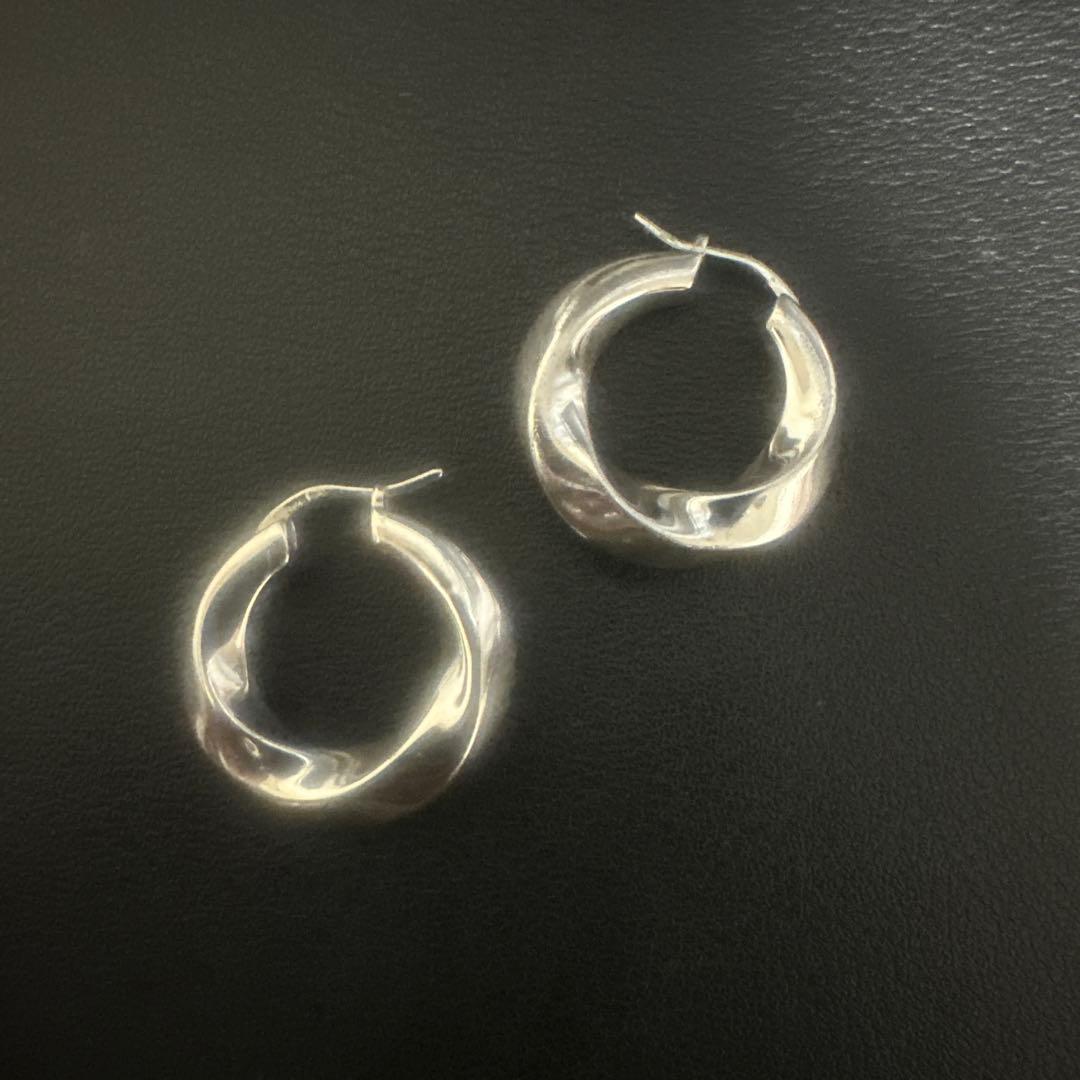 TOMWOOD トムウッド ピアス INFINITY HOOPS シルバー