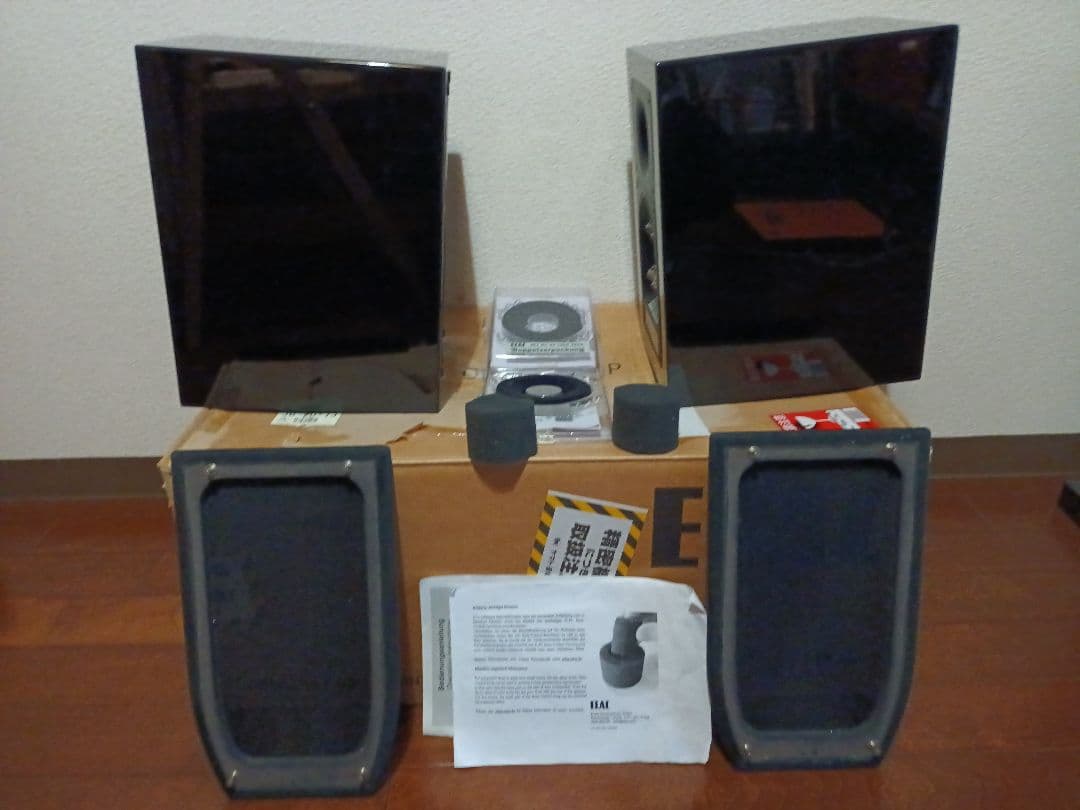 ブックシェルフスピーカー　ELAC BS243