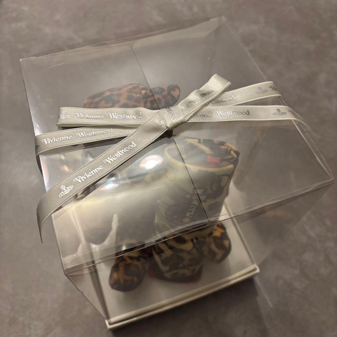 ヴィヴィアンウエストウッド テディベア ハンカチ 缶バッジ ぬいぐるみ