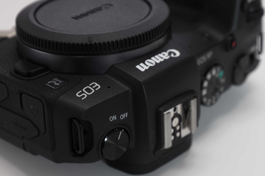 Canon EOS RP ミラーレス一眼カメラ 純正グリップ付き