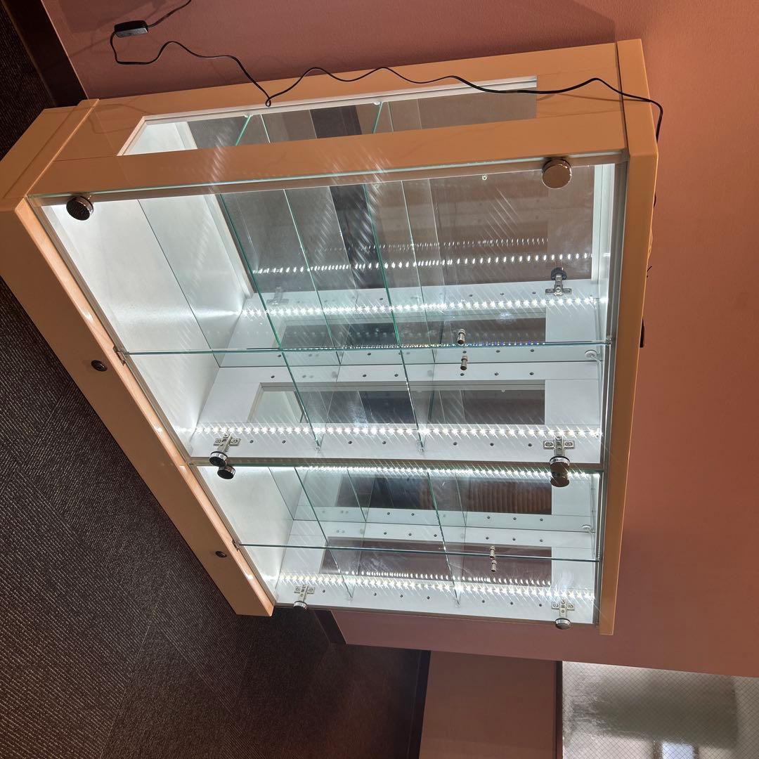 アトラスショーケース、 ホワイトガラスディスプレイケース 中型