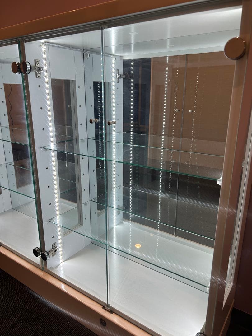 アトラスショーケース、 ホワイトガラスディスプレイケース 中型