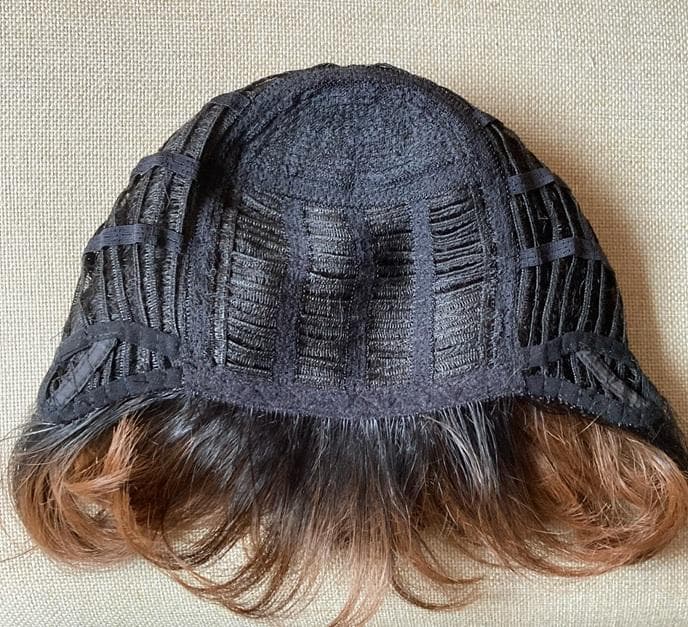 MALIBU マリブ　フェザリーカールショート　チョコブラウンプリン