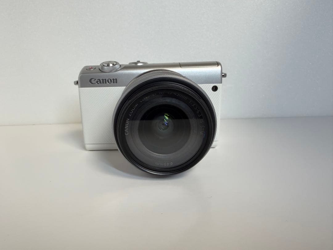 Canon EOS M100 ミラーレス一眼　ダブルズームキット　ホワイト