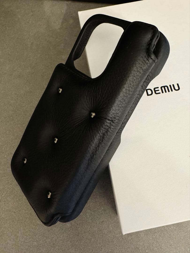 DEMIU　BALLON CINQ iPhone 15proケース