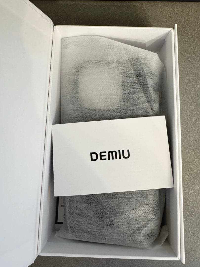 DEMIU　BALLON CINQ iPhone 15proケース