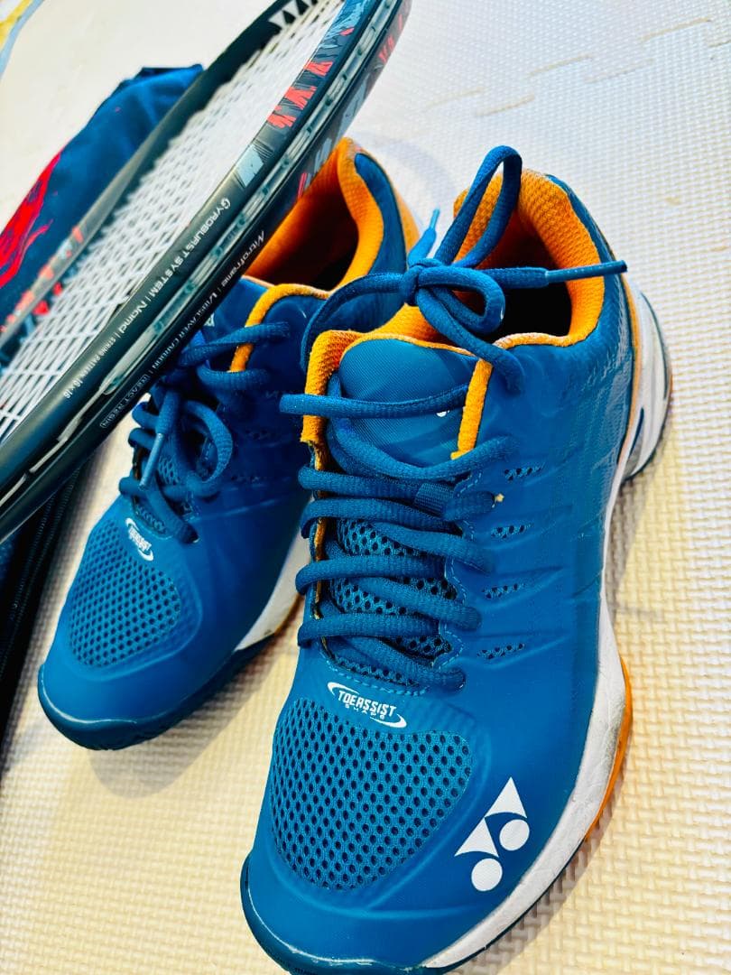 美品！！ヨネックス YONEX ソフトテニスラケット シューズ※ケースおまけ付き