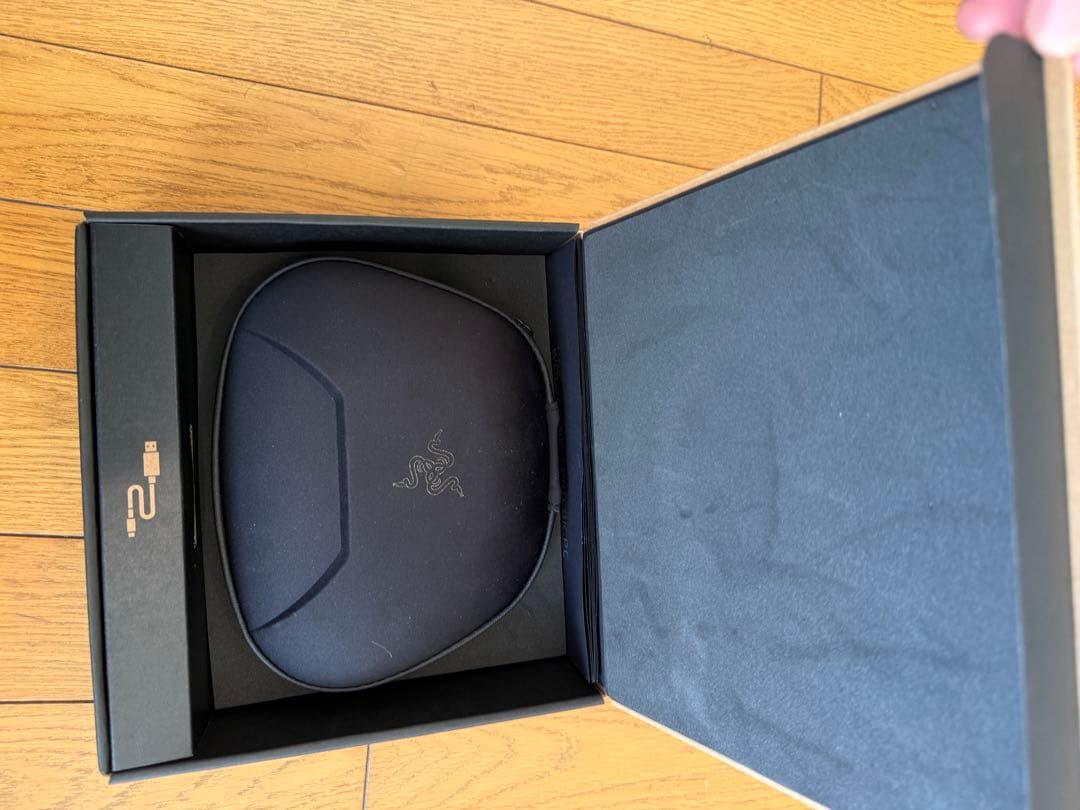 グエン　Razer Wolverine V3 Pro 8K PC