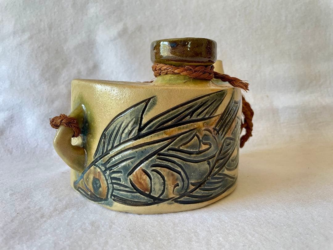 人間国宝　金城次郎　抱瓶（共箱）