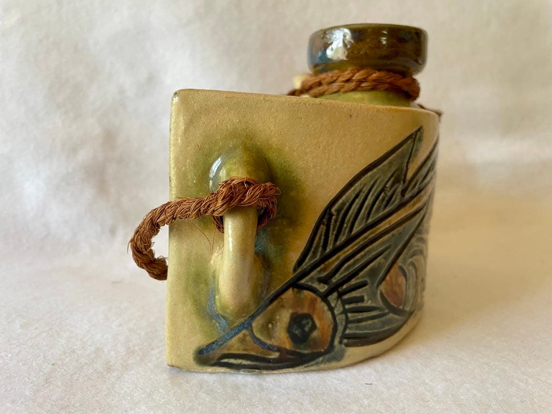 人間国宝　金城次郎　抱瓶（共箱）