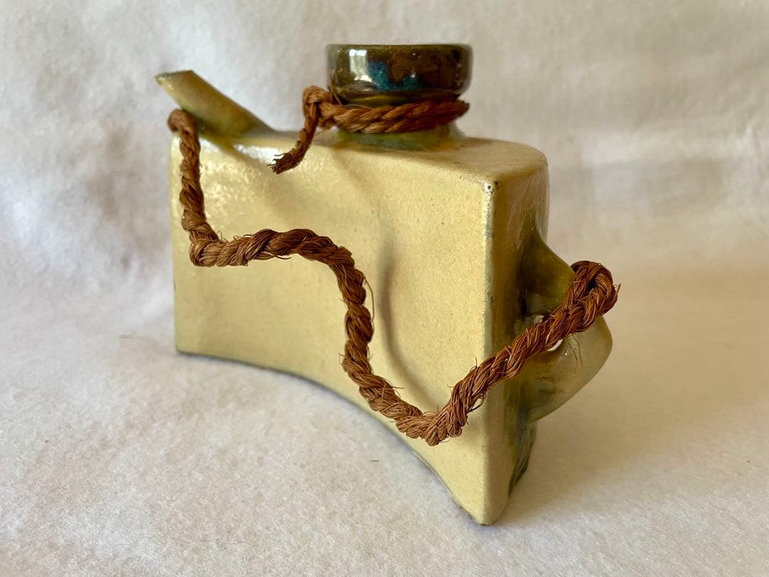 人間国宝　金城次郎　抱瓶（共箱）