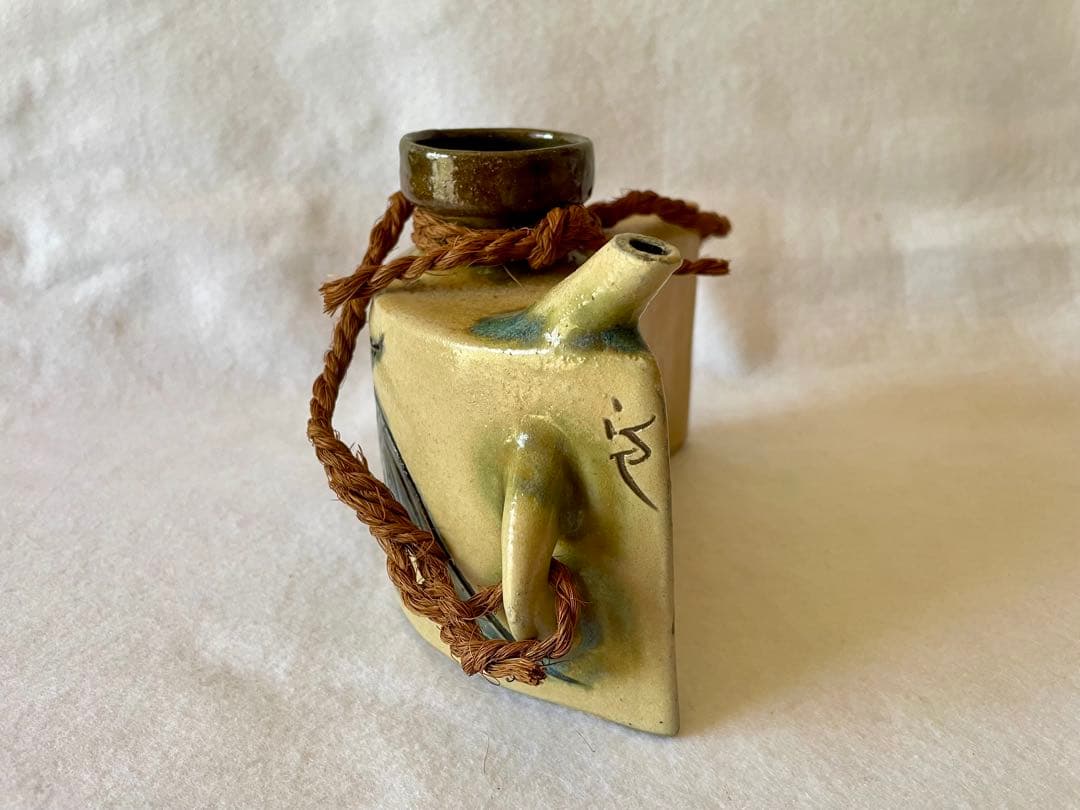 人間国宝　金城次郎　抱瓶（共箱）