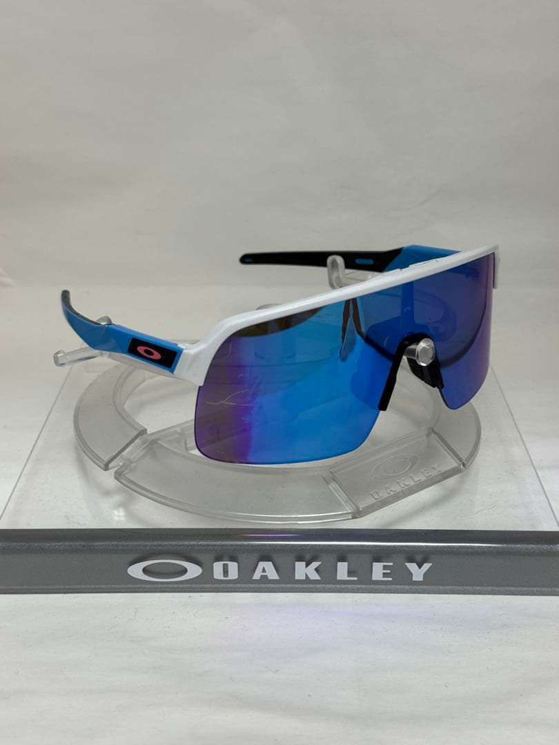 h*m様 Oakley Sutro Liteオークリー　スートロ　ライト正規品