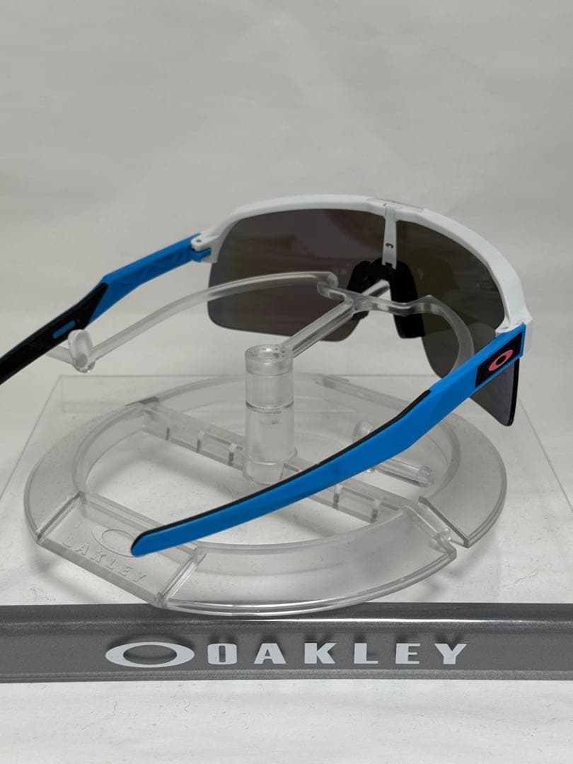 h*m様 Oakley Sutro Liteオークリー　スートロ　ライト正規品