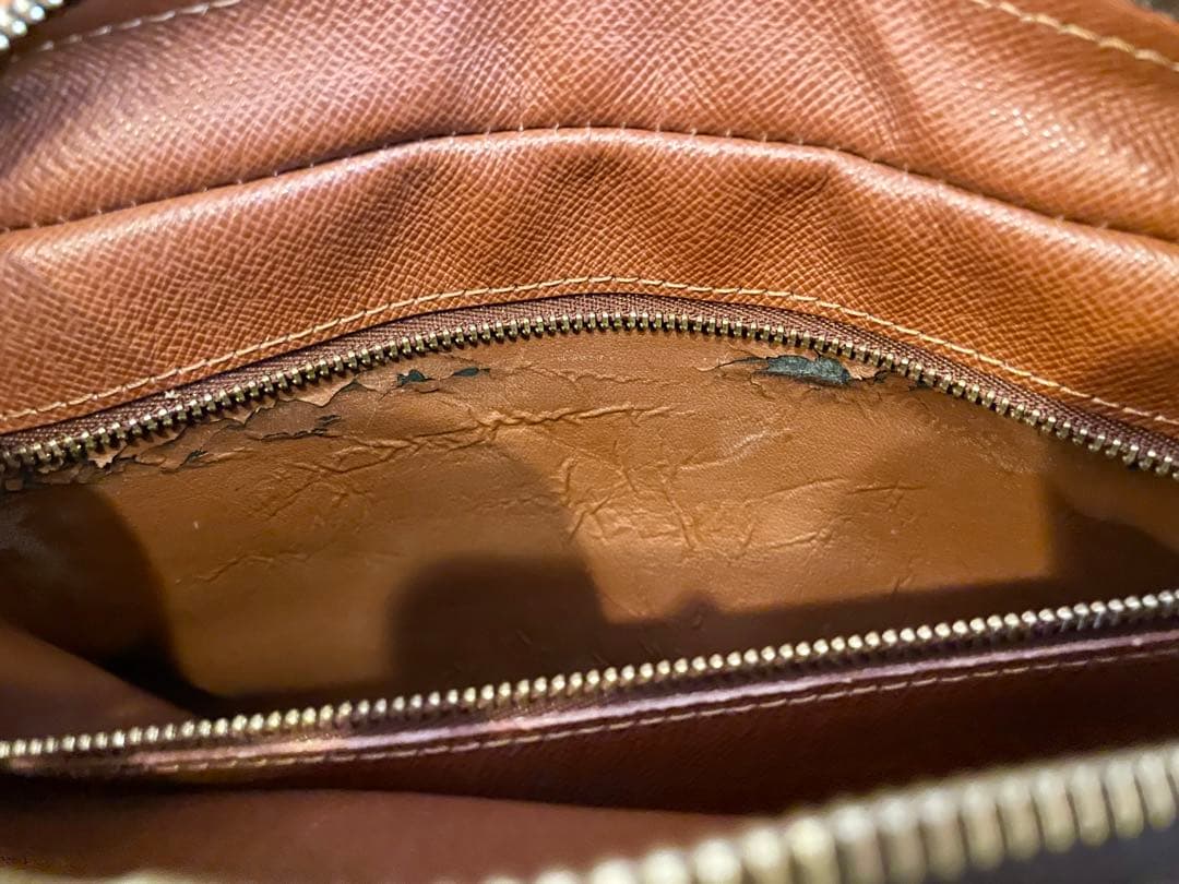 ルイヴィトン トロカデロ 27