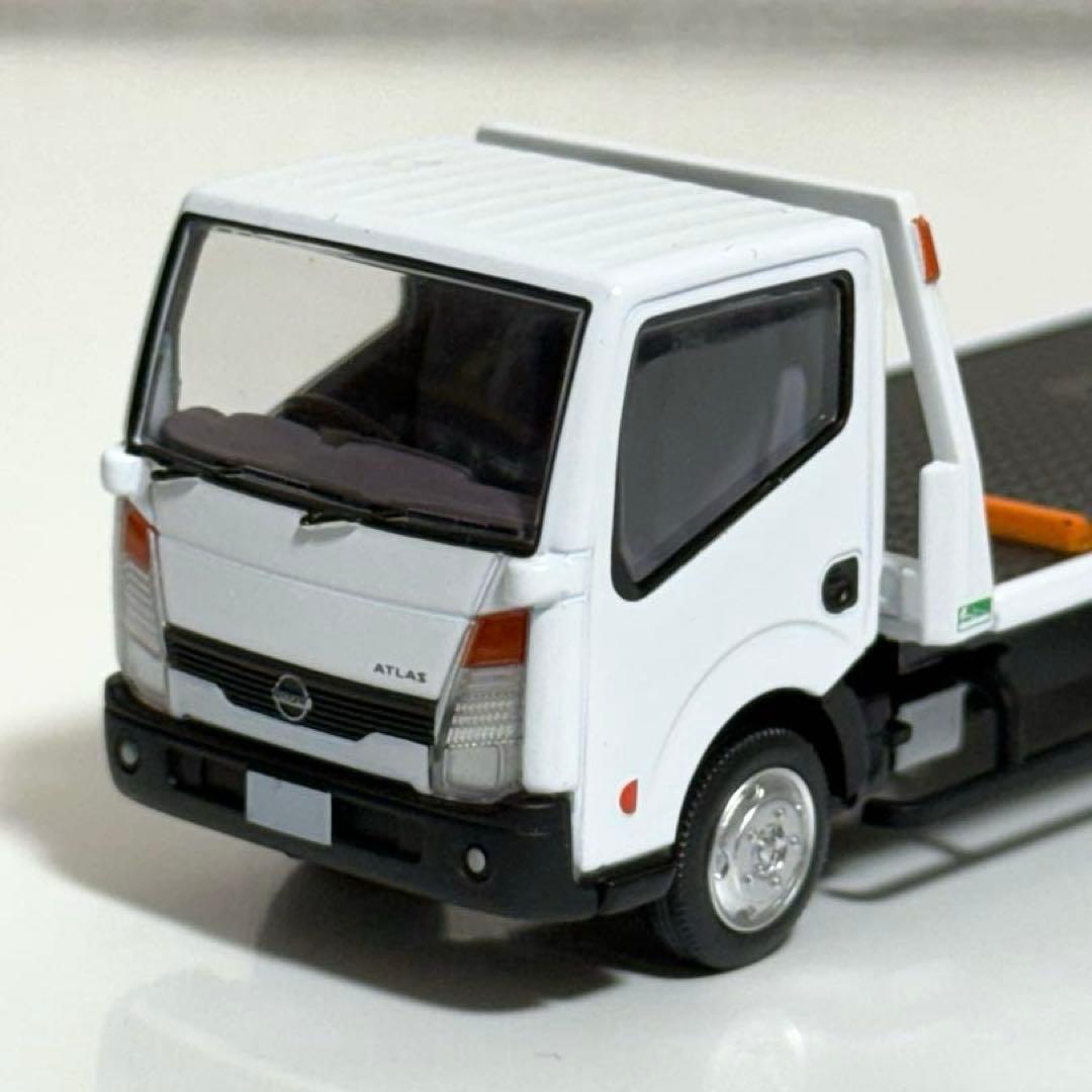 トミカ リミテッドヴィンテージネオ 日産アトラス(F24) LV-N144a