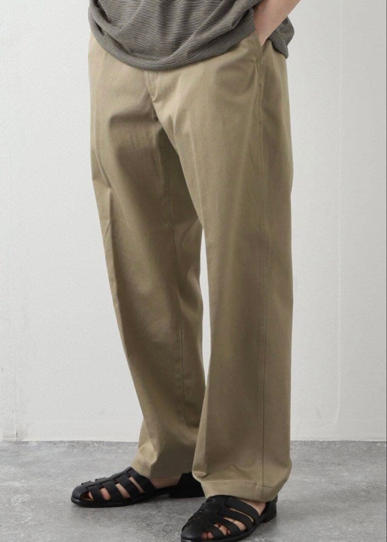 【売り切り】コモリ COMOLI チノパン　サイズ2