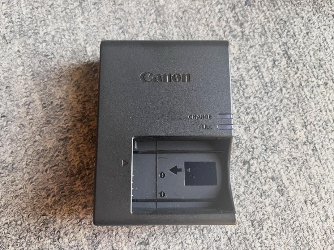 Canon EOS R8 ミラーレス一眼 本体