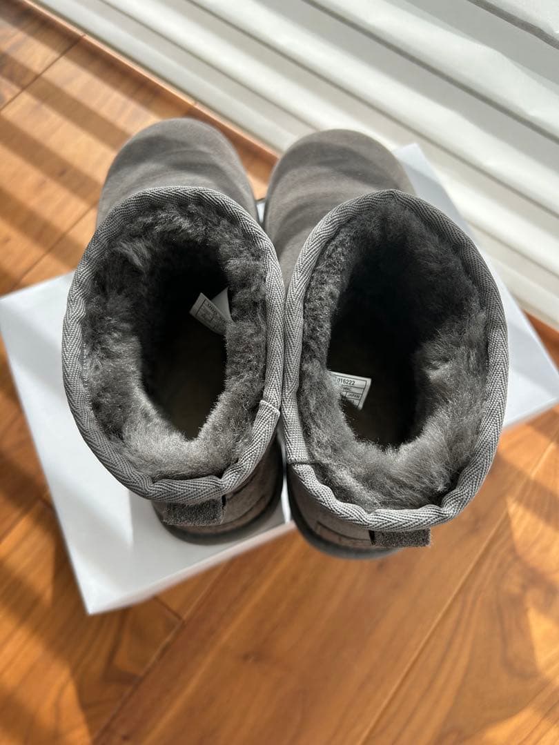 【美品】UGG グレー ショートブーツ
