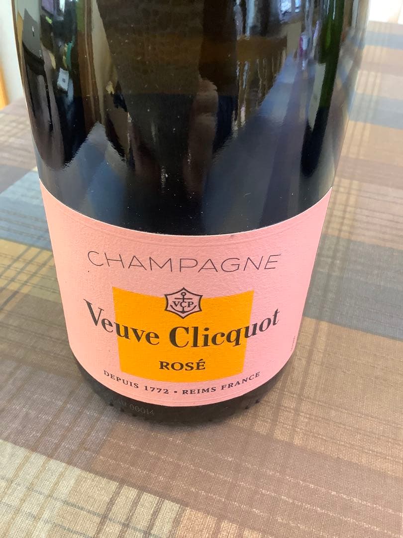 モエシャンドン&ヴーヴークリコロゼ＆テタンジェ　3本セット