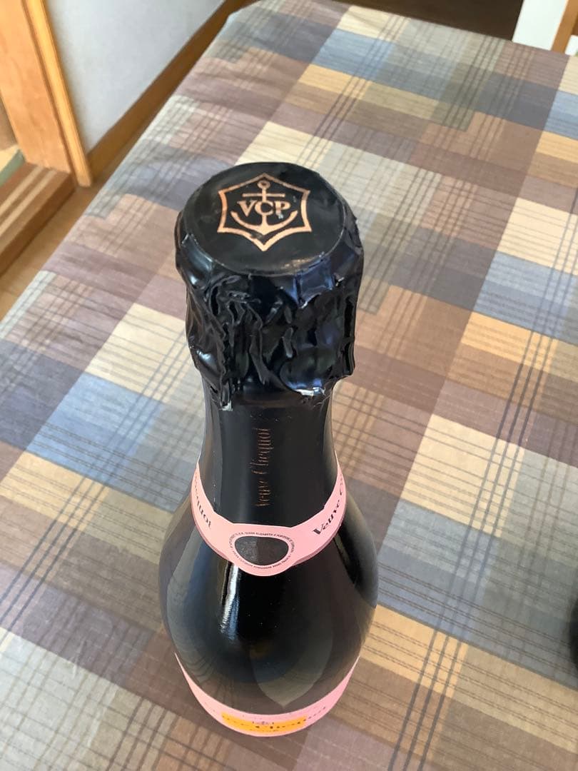 モエシャンドン&ヴーヴークリコロゼ　２本セット