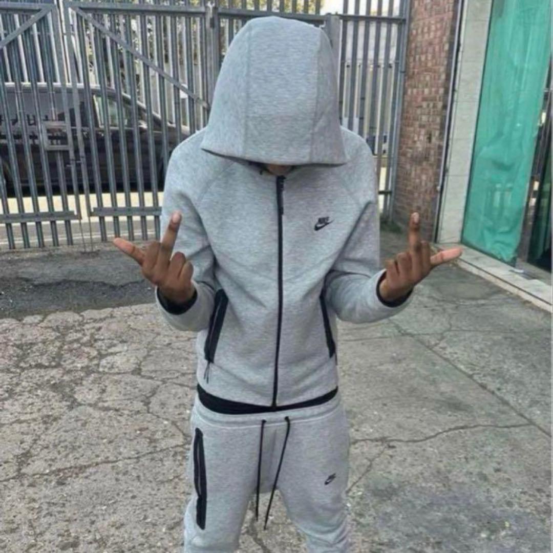 Nike テックフリースグレー セットアップ M