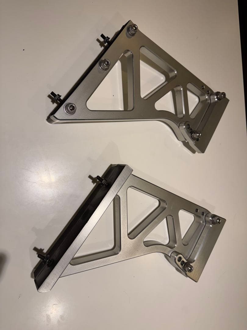 スカイライン GT-R(BNR34)用純正リアウイングハイポジションステー