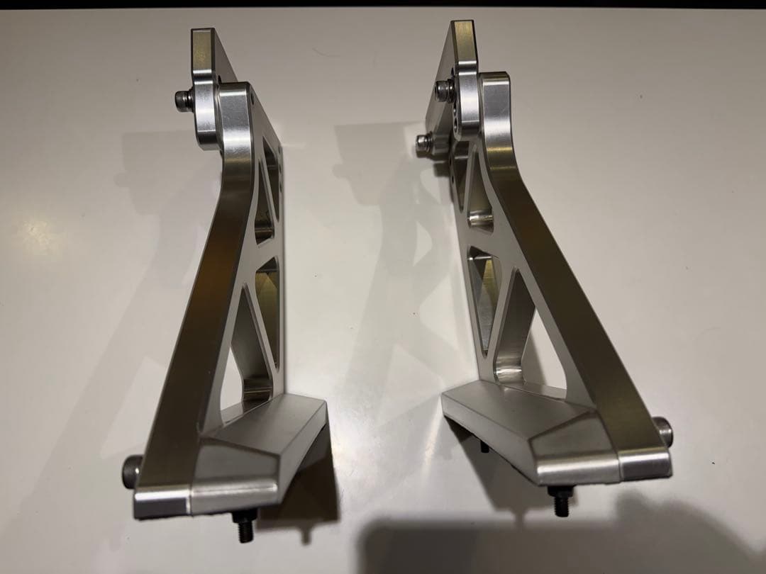 スカイライン GT-R(BNR34)用純正リアウイングハイポジションステー