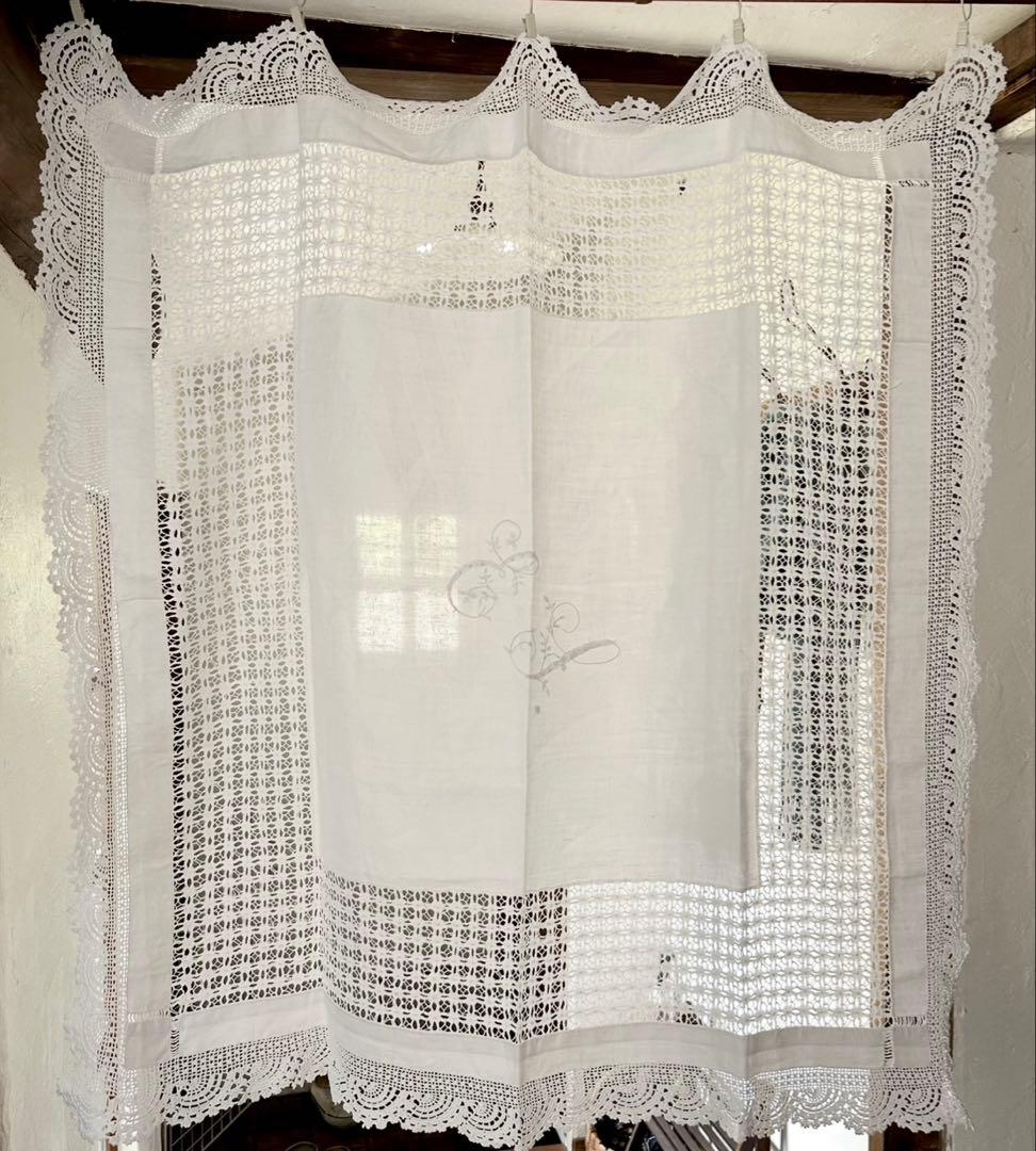 ヴィンテージ　刺繍レース　テーブルクロス　イギリス製