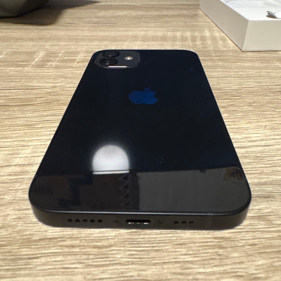 Apple iPhone 12 ブラック 本体　256GB