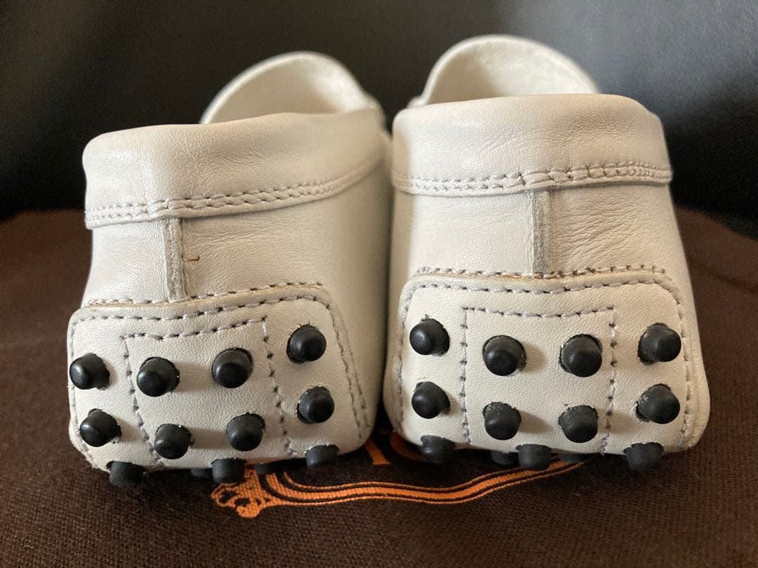 TOD'S トッズ ドライビングシューズモカシン スリッポン 22.5 美品