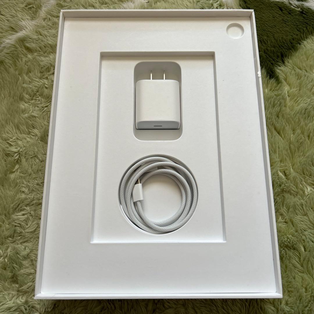 あ*様 Apple iPad (A16) 128GB ブルー