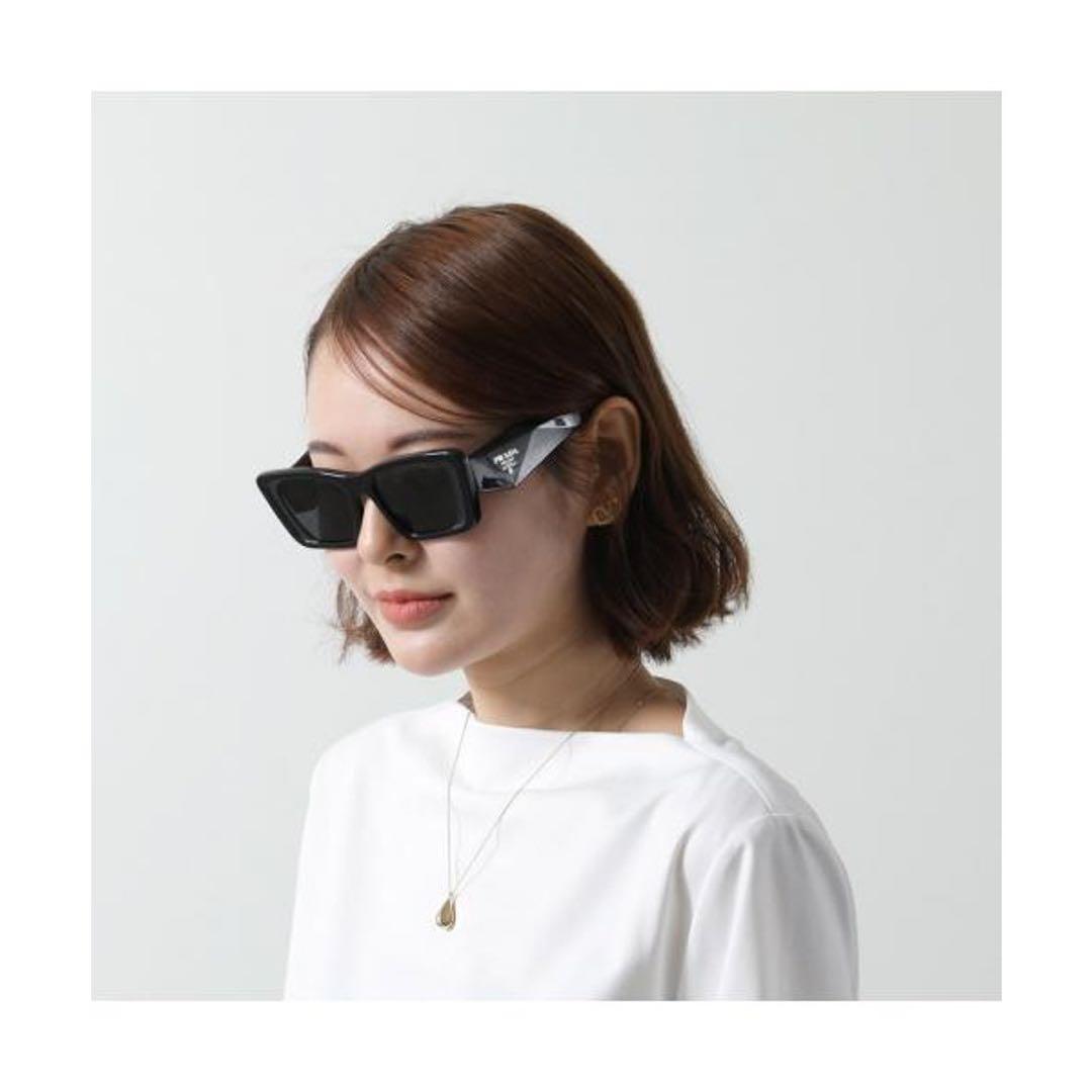PRADA サングラス SPR 08Y キャットアイ型トライアングルロゴ