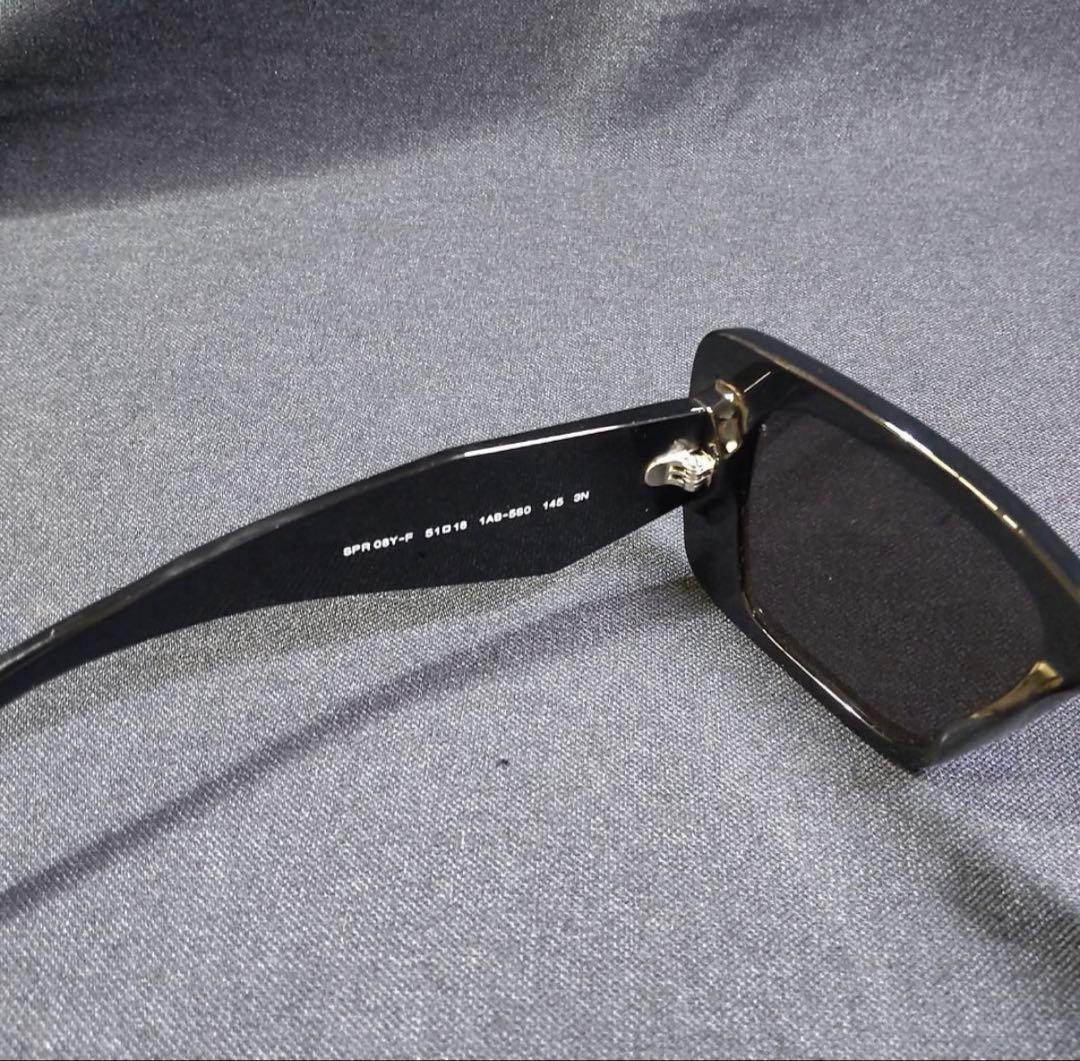 PRADA サングラス SPR 08Y キャットアイ型トライアングルロゴ