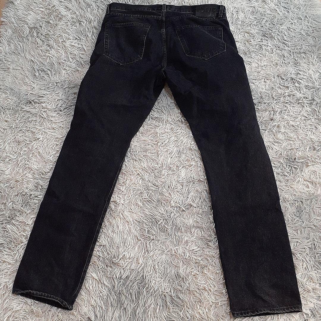 ３４　SUPREME デニム　ズボン　ジーンズ