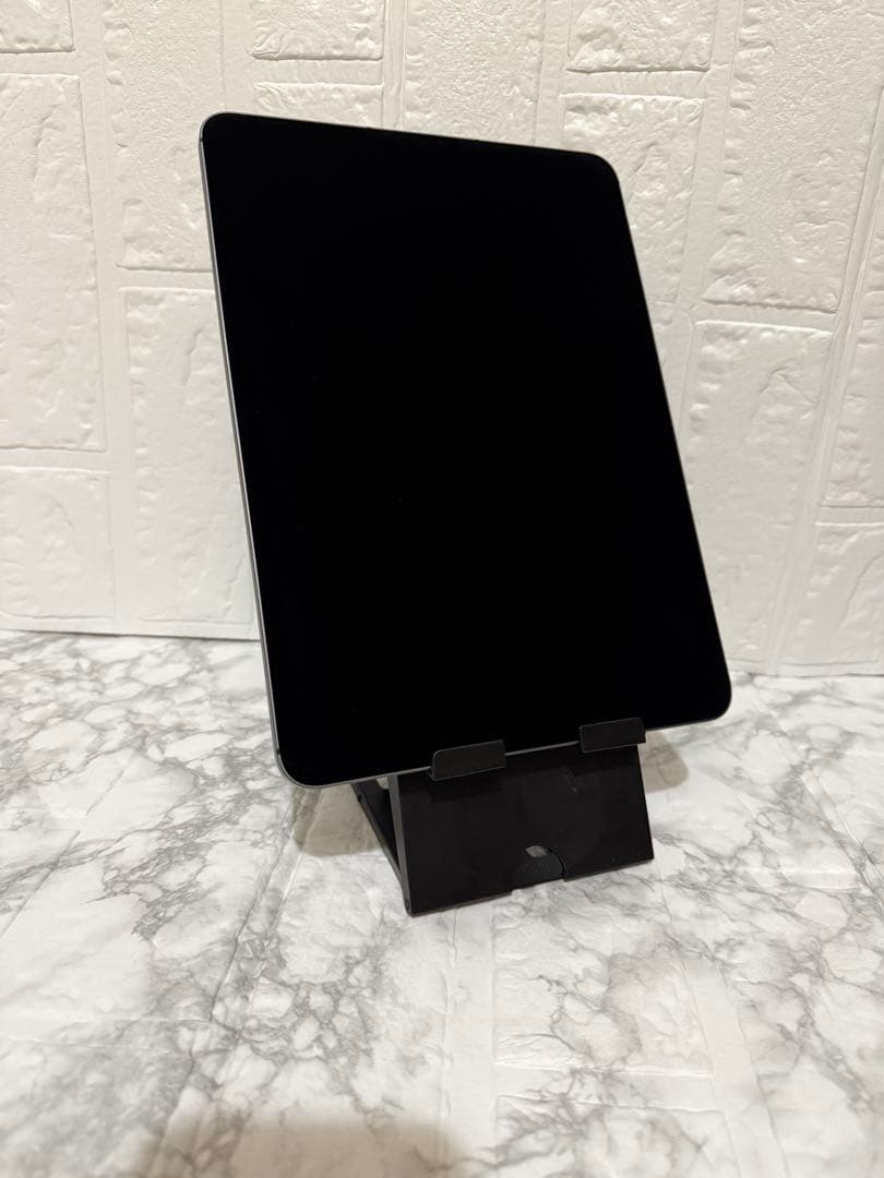 IPadpro（11インチ)第3世代　カバー付き