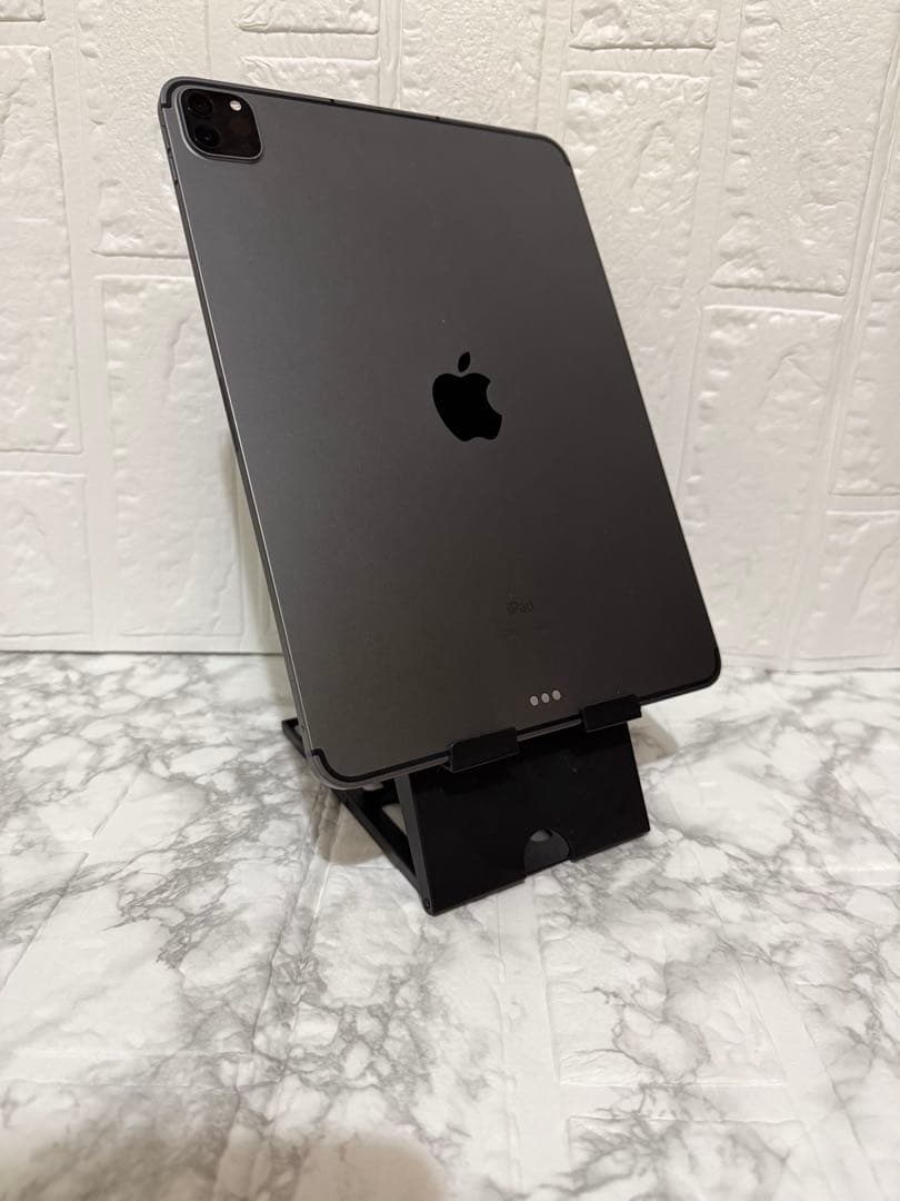 IPadpro（11インチ)第3世代　Cellular +WiFi