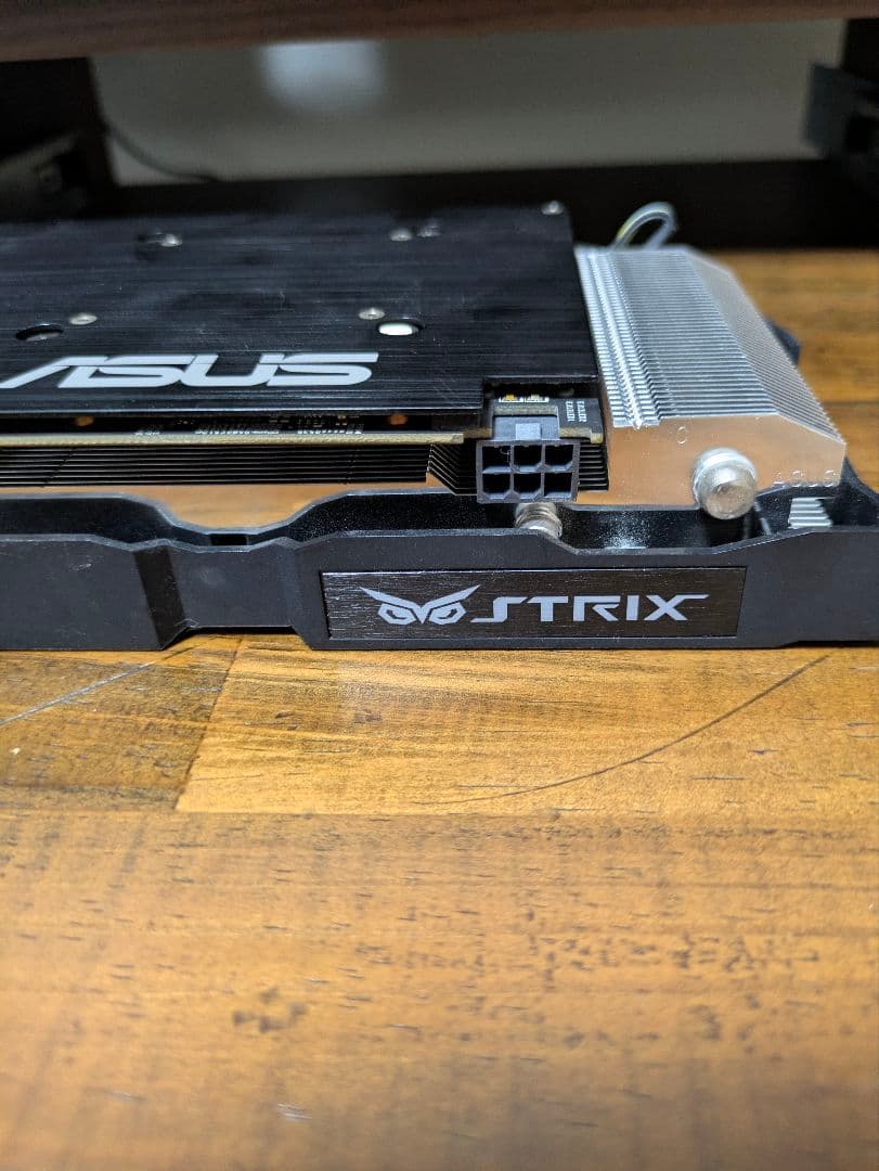 ASUS STRIX-GTX1060-DC2O6G グラフィックボード