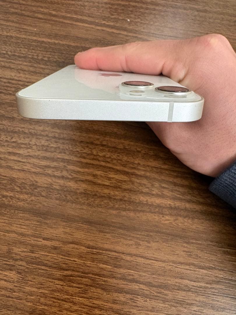 iPhone 13 ホワイト 128G 箱、充電コード、ケース付き 美品