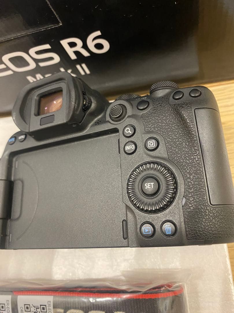 Canon EOS R6 Mark II 本体