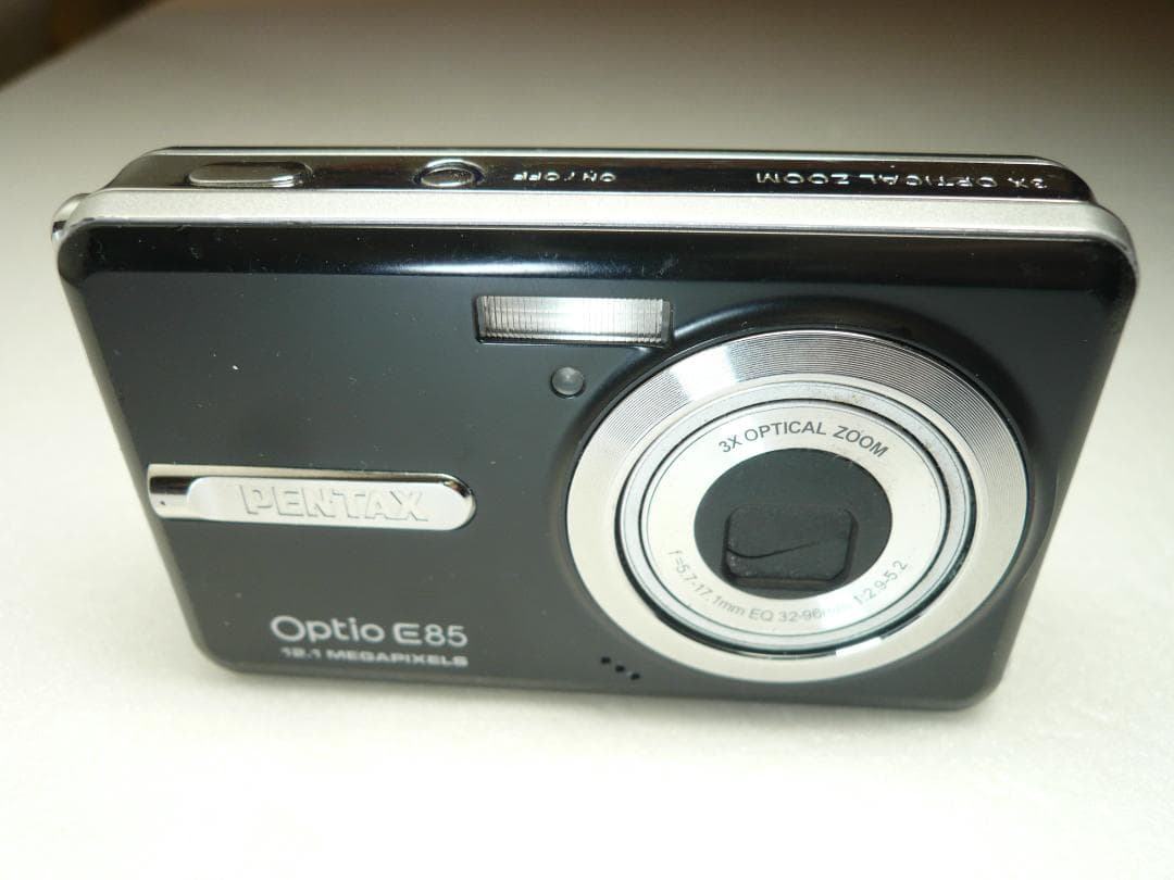 PENTAX★Optio E85⭐️欧州限定モデル❤️新品バッテリー★ブラック