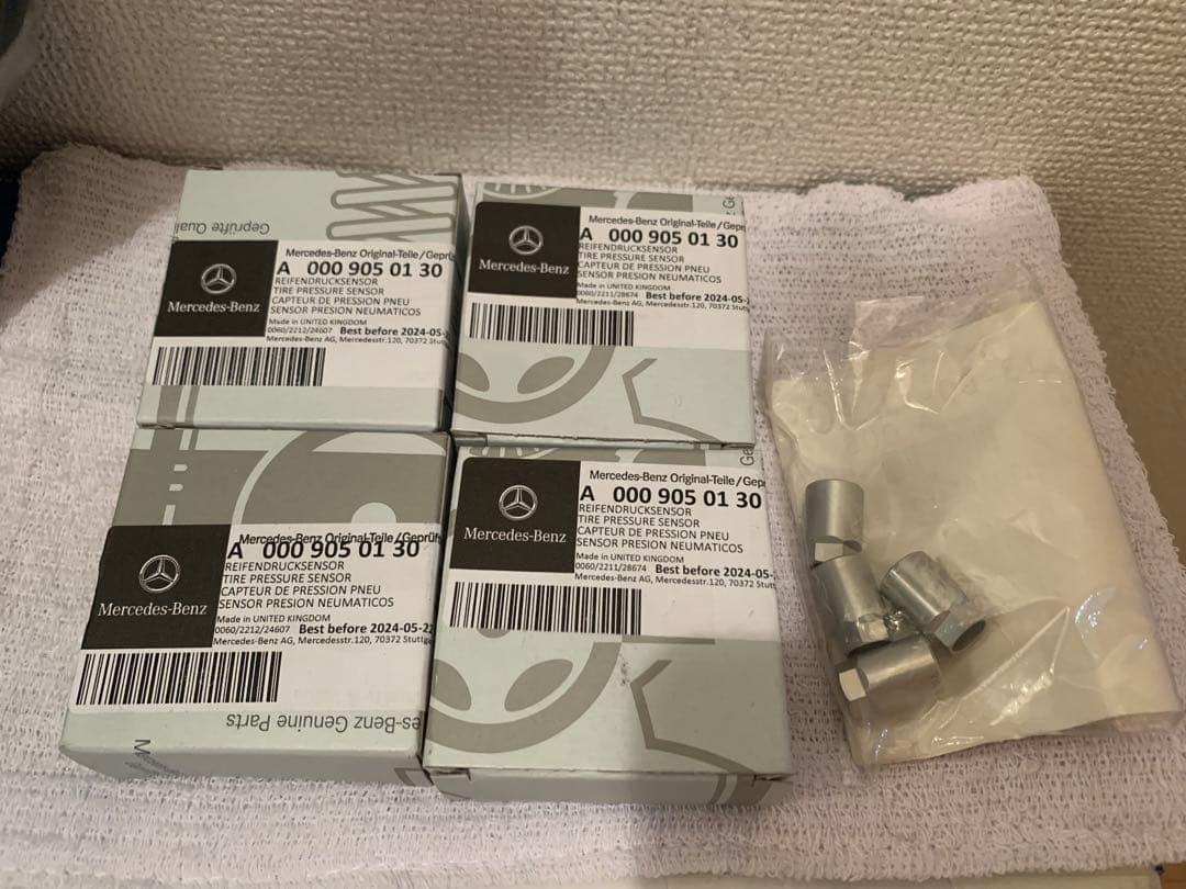 Mercedes-Benz 純正タイヤ空気圧センサー A000 9050130