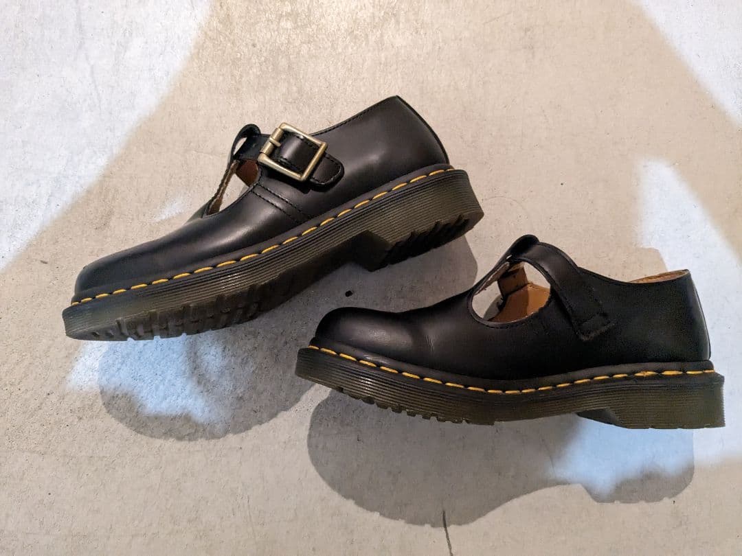 【美品　早い者勝ち！】Dr. Martens　メリージェーン UK4