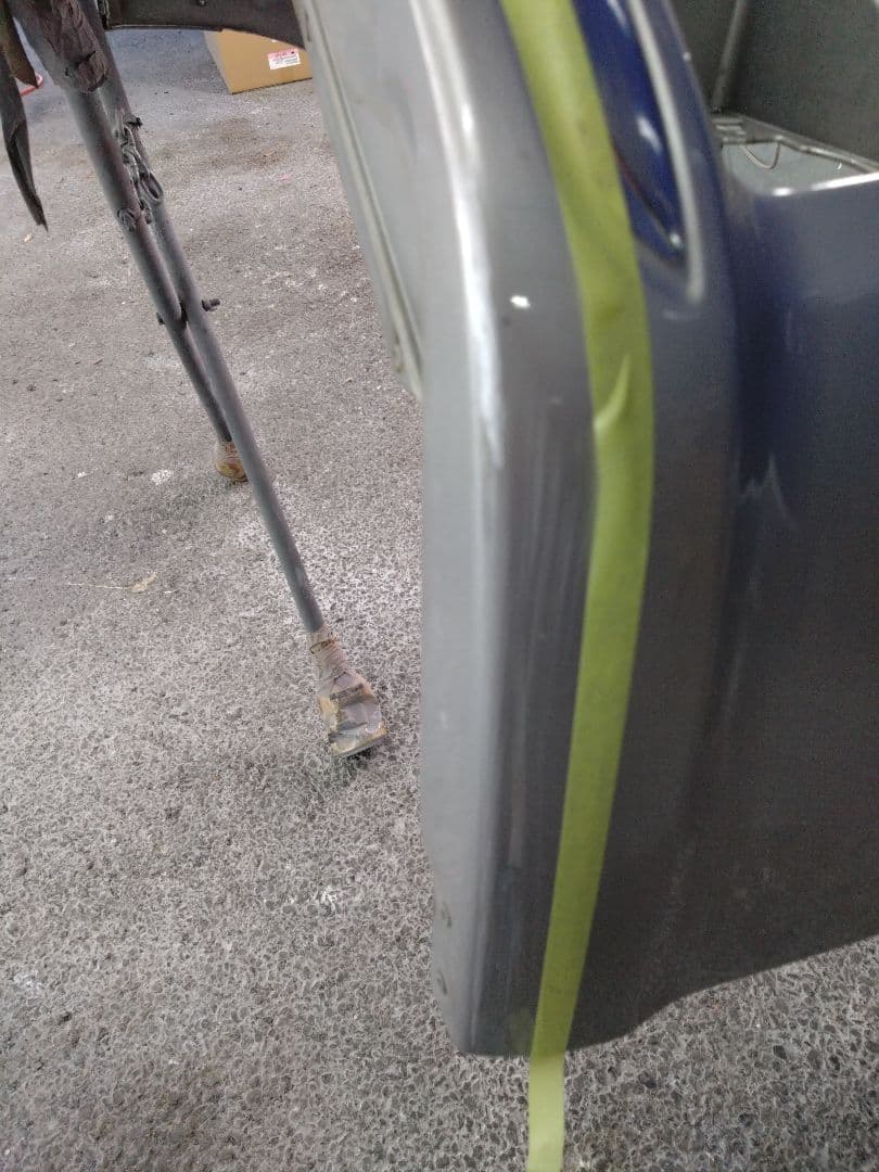 NISSAN　E52エルグランド フロントバンパー、フロントスポイラー