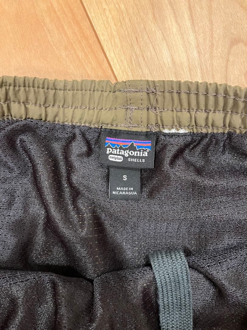 パタゴニア バギーズショーツ 5インチ Sサイズ オリーブ　　廃番