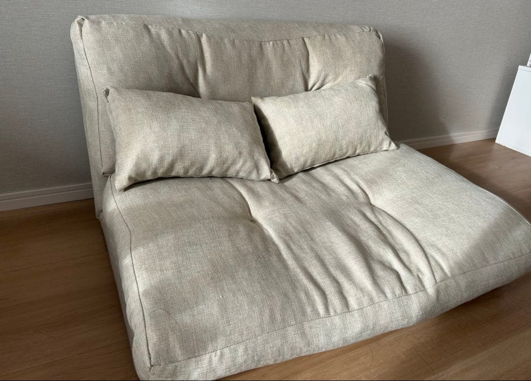 モダンデザイン 2人掛けローソファ ベージュ