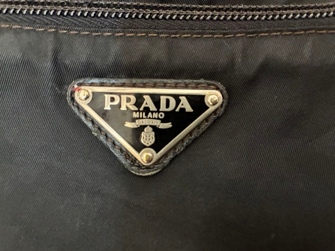 PRADA ブラック ショルダーバッグ　ジャンク